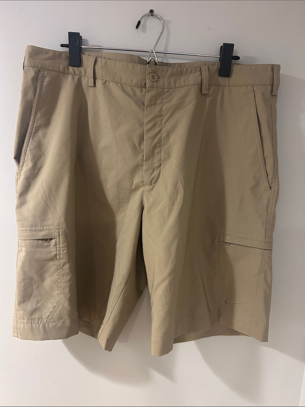 Nike Men's Khaki Cargo Shorts with Zip Pockets